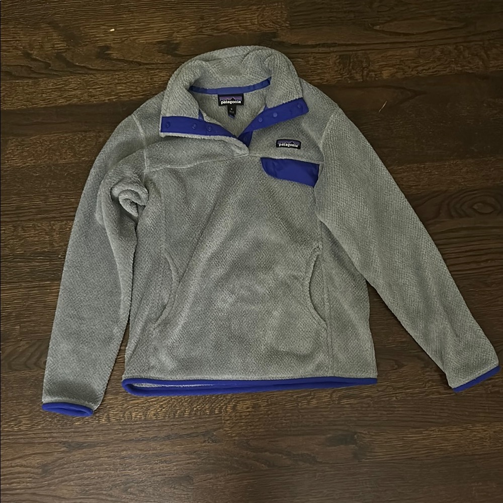 Patagonia Gray Fleece with Blue Trim